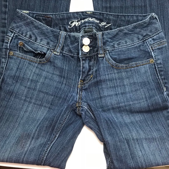Forever 21 Flare Leg Jeans. Size 24 - Picture 3 of 5